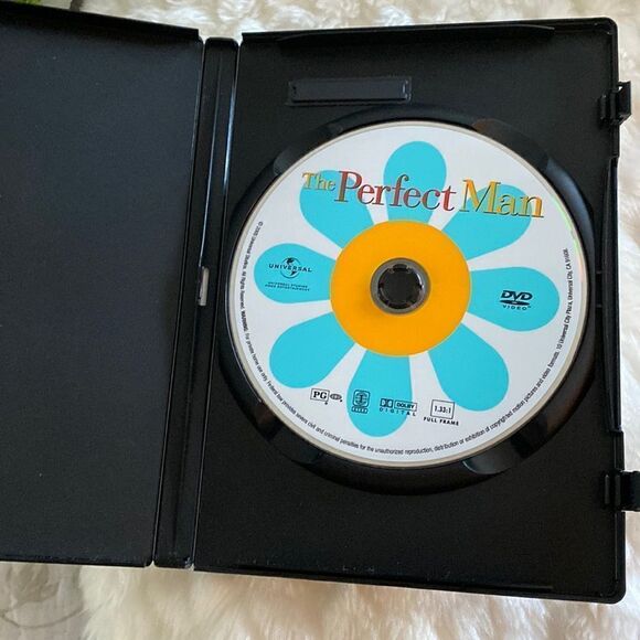 The Perfect Man DVD - Picture 3 of 4